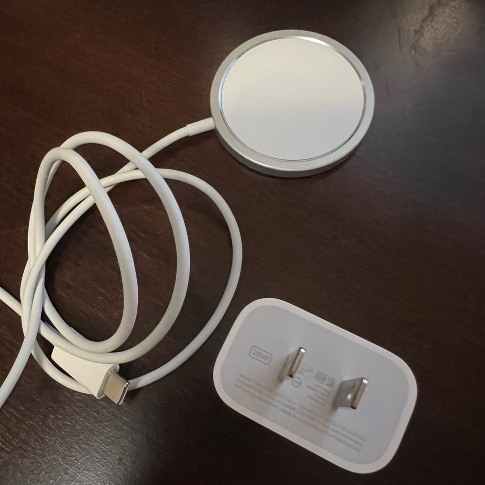 Apple MagSafe Charger